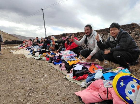 衣暖同心 與愛同行 | 商達(dá)公用愛心捐贈公益活動