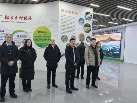 麗水市副市長李漢勤一行考察微山湖超級(jí)漁倉項(xiàng)目并簽署合作協(xié)議